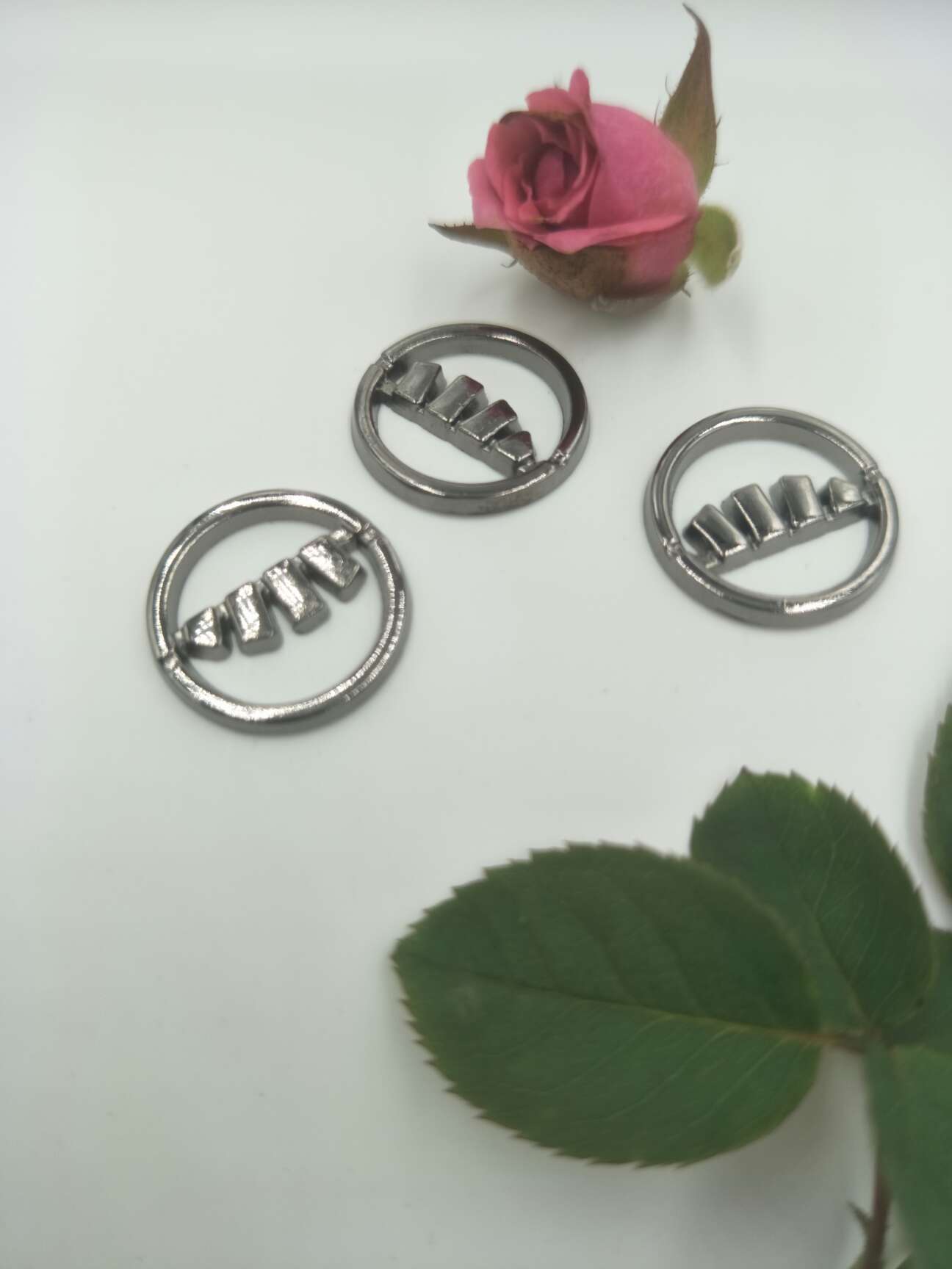 时尚创意标牌 合金装饰扣  爆款帽子配件掉坠 鞋服箱包头饰DIY配件详情图3