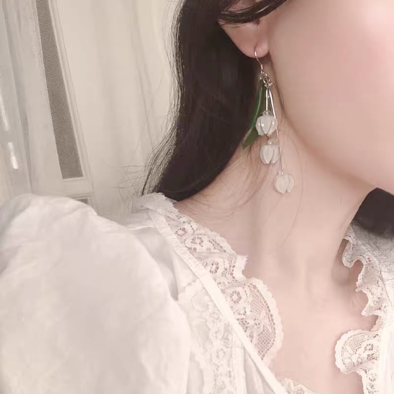 "Forest Fairy, Fresh and delicate Orchid, original forest-themed long and elegant girl earrings. Application Scenario