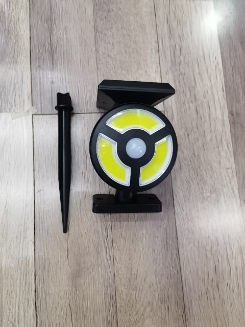 太阳能草坪灯细节图