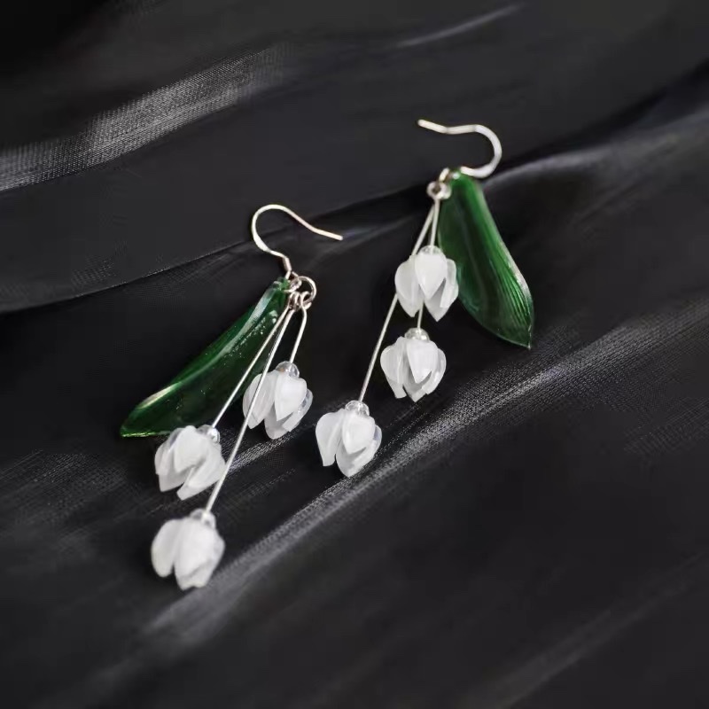 "Forest Fairy, Fresh and delicate Orchid, original forest-themed long and elegant girl earrings. details Picture