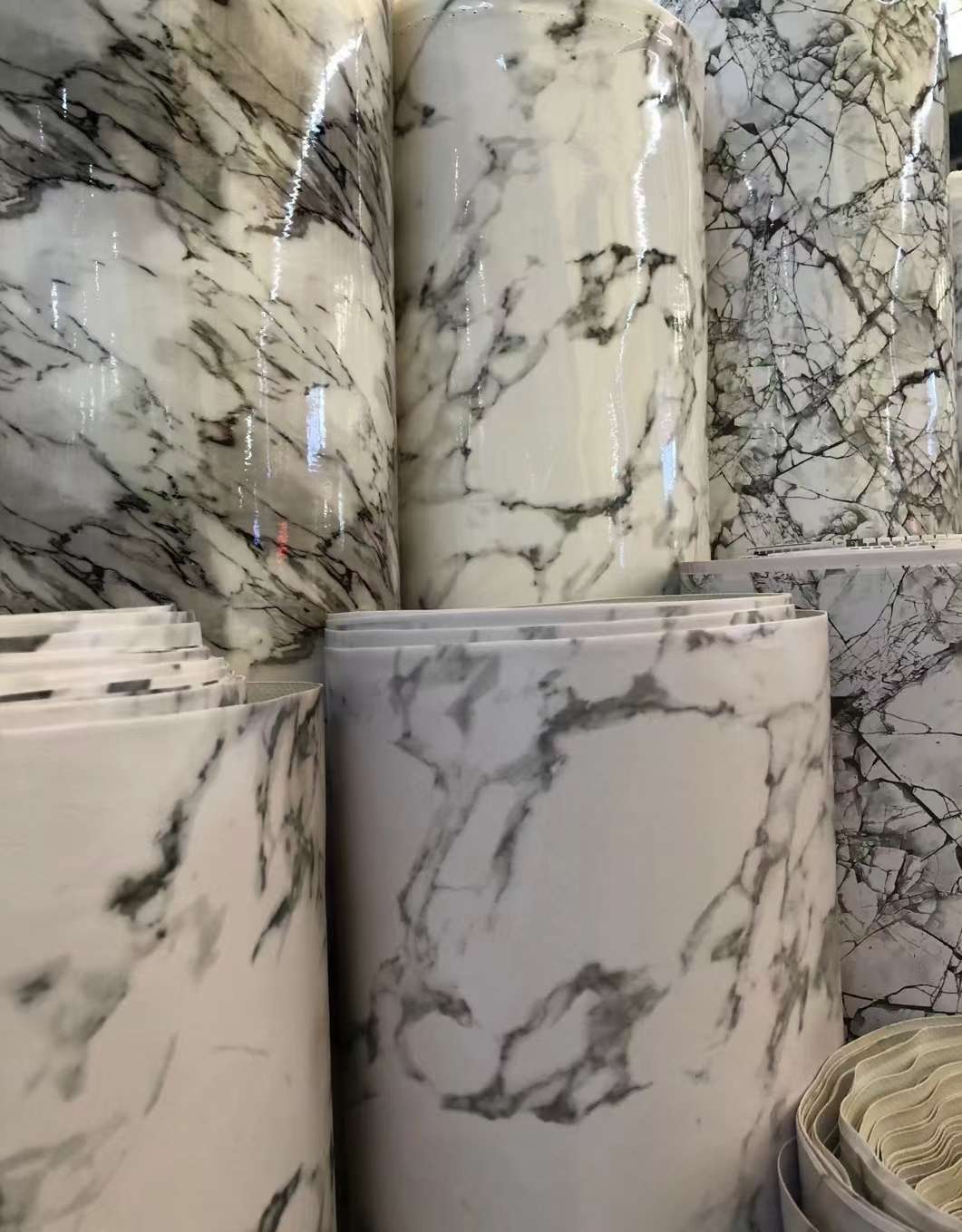 A1615 glossy marble detail image 1
