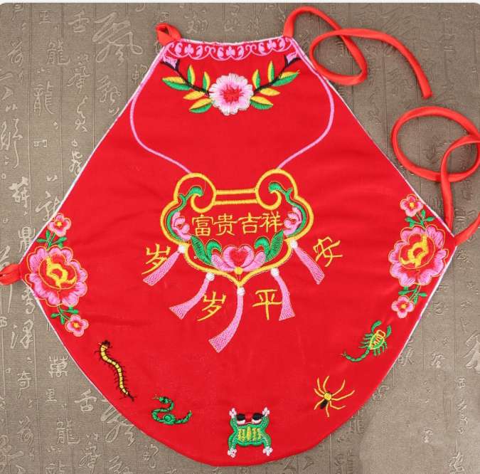 夏季宝宝刺绣肚兜，婴幼儿透气肚兜排汗棉布围兜儿，满月，百天，生日拍照详情图4