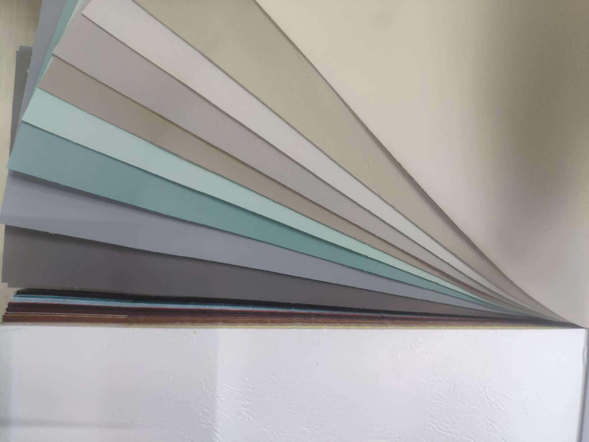 Multicolored artificial leather, fine-textured soft-padded and hard-padded leather bedding fabric detail image 1