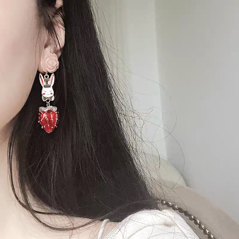 Children's Circus rabbit strawberry sweet and cute Japanese asymmetrical fun earrings Application Scenario