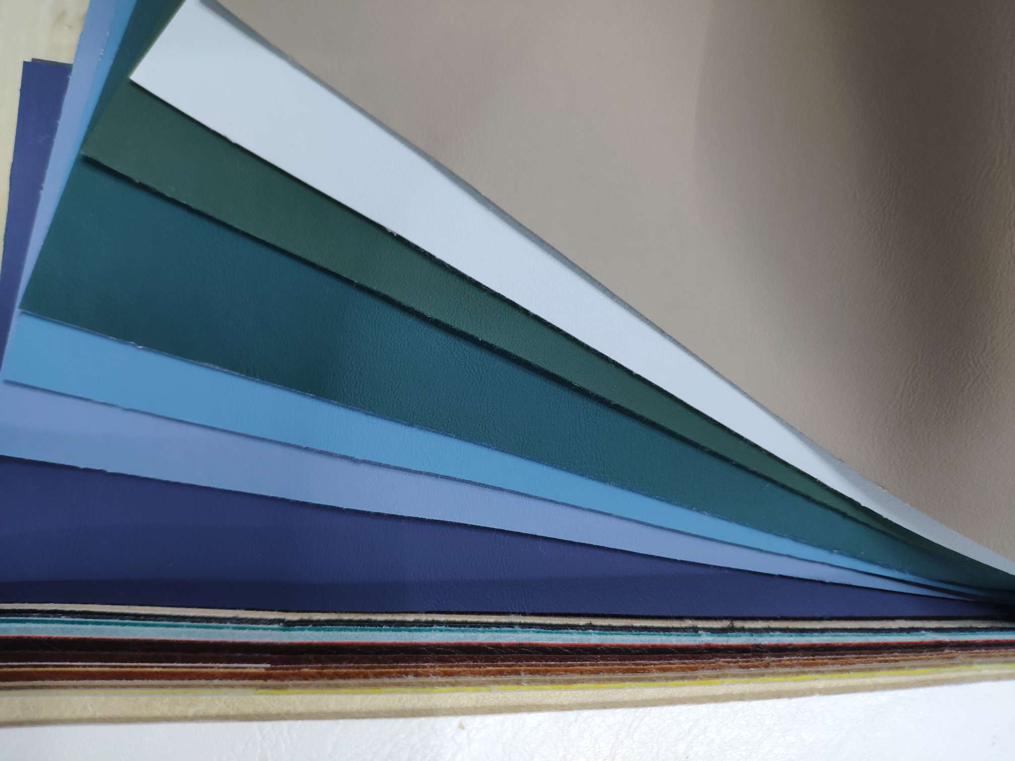 Multicolored artificial leather, fine-textured soft-padded and hard-padded leather bedding fabric detail image 7