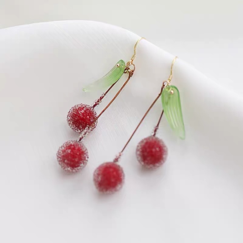 Original frost and ice coat, bayberry pulp flower simulation, fashionable, sweet and girlish heart earrings Specification image