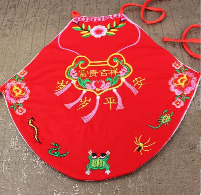 夏季宝宝刺绣肚兜，婴幼儿透气肚兜排汗棉布围兜儿，满月，百天，生日拍照详情图5