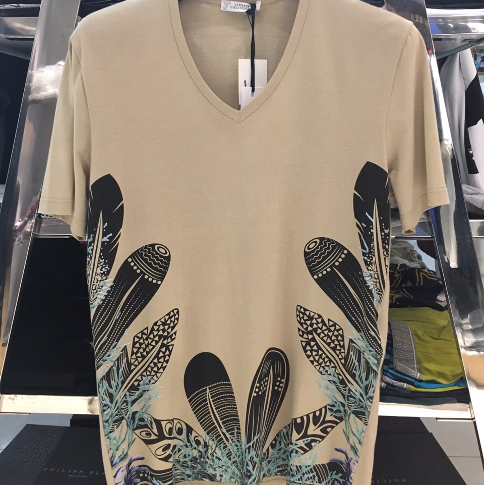 范思哲男士V领T恤