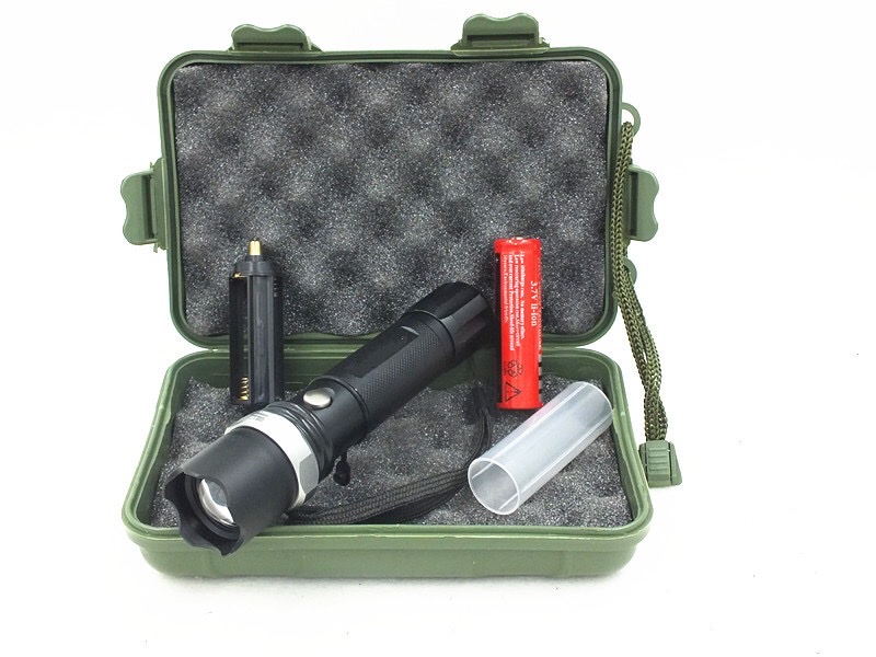 塑料接调焦强光手电 机械变焦 远射充电led手电筒户外家用灯 批发 金属手电详情图5