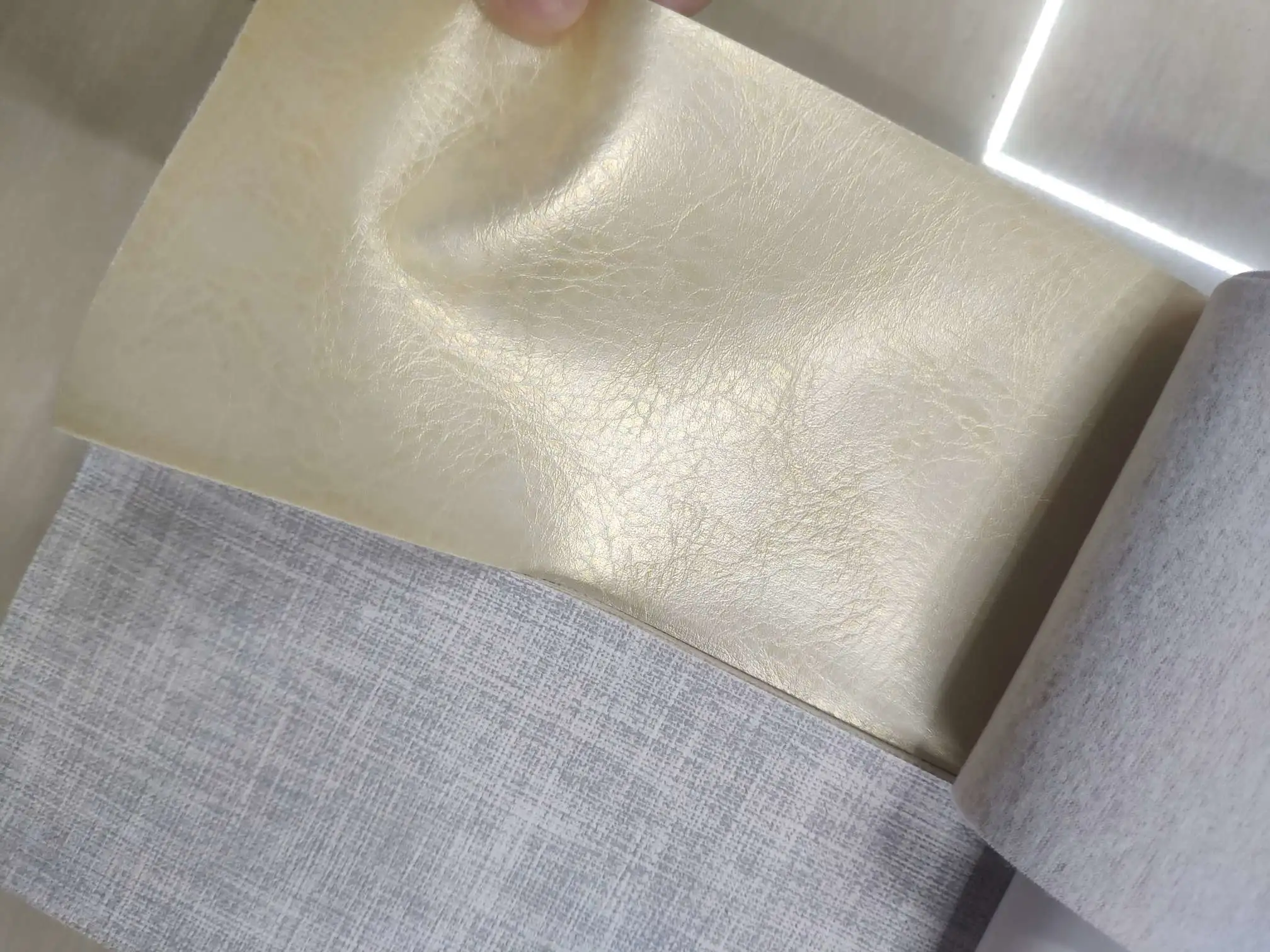 Artificial leather soft and hard wrapped sliding door leather wall decorative leather fabric in stock, two-color pearlescent lychee pattern detail image 4