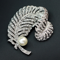 Brooch 1209