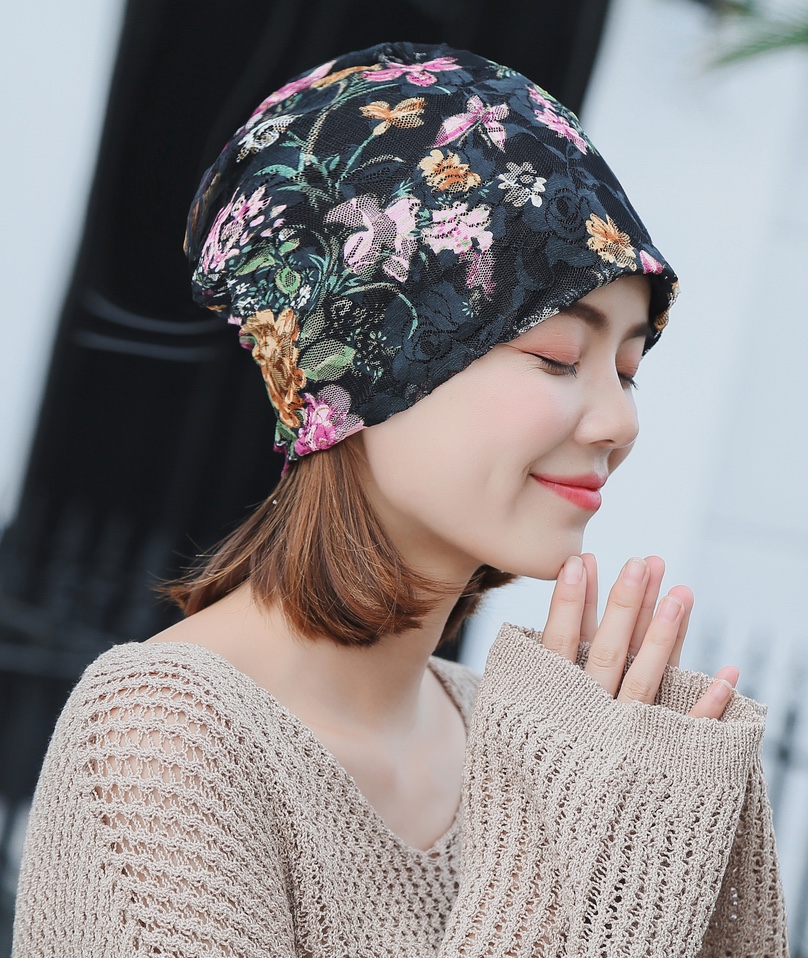 "Hat Girl Spring and Autumn Korean Lace Flower Headscarf Hat, fashionable, casual and versatile headscarf hat, bald hat, thin postpartum hat 015. Application Scenario