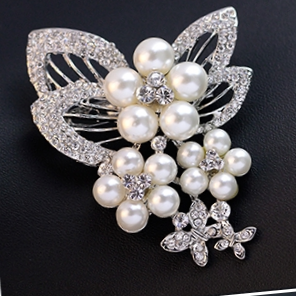 Brooch 1204