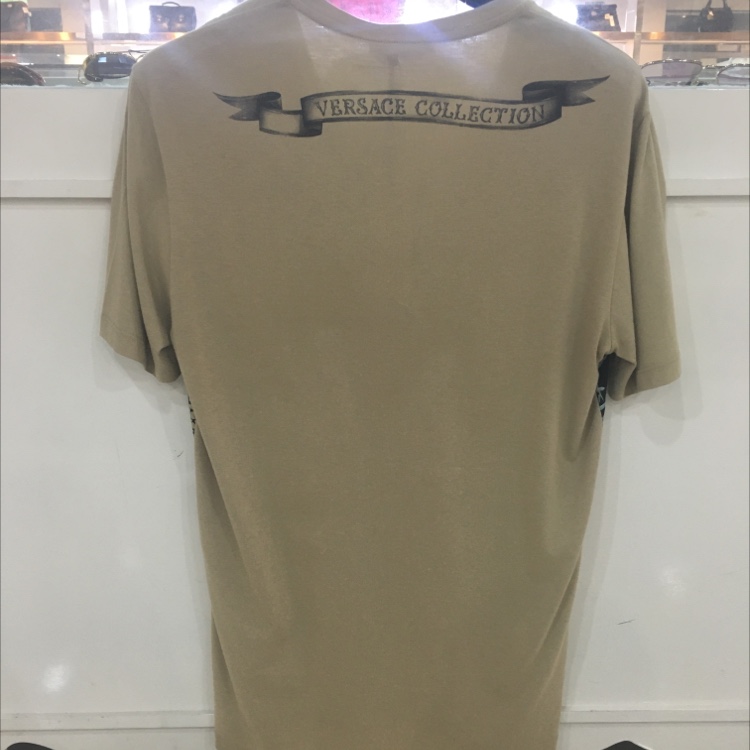 Versace men's V-neck T-shirt Specification image