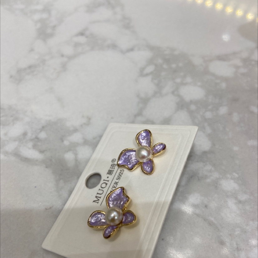 Apply a thin coat of purple butterflies Application Scenario