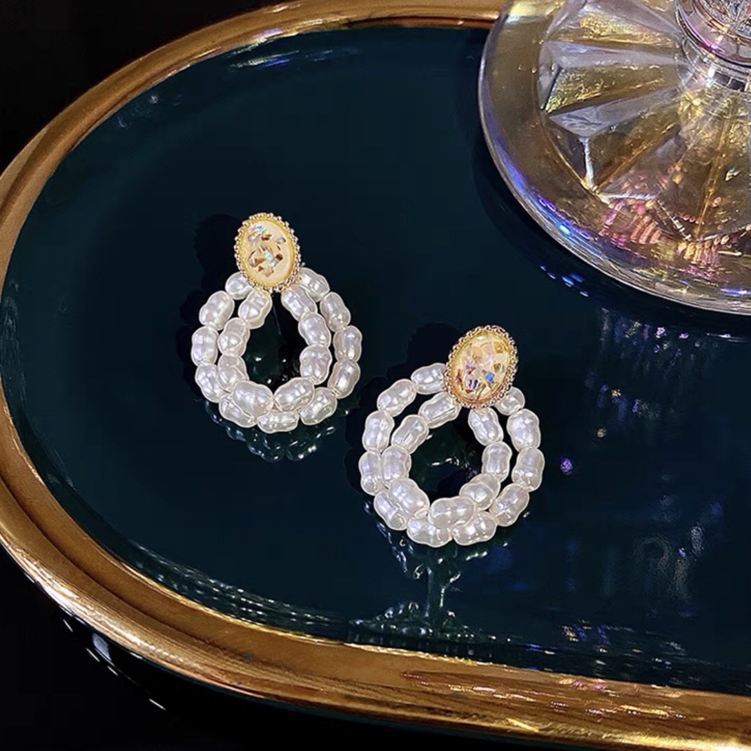 Classical pearls fashion trend temperament cold wind small fresh earrings