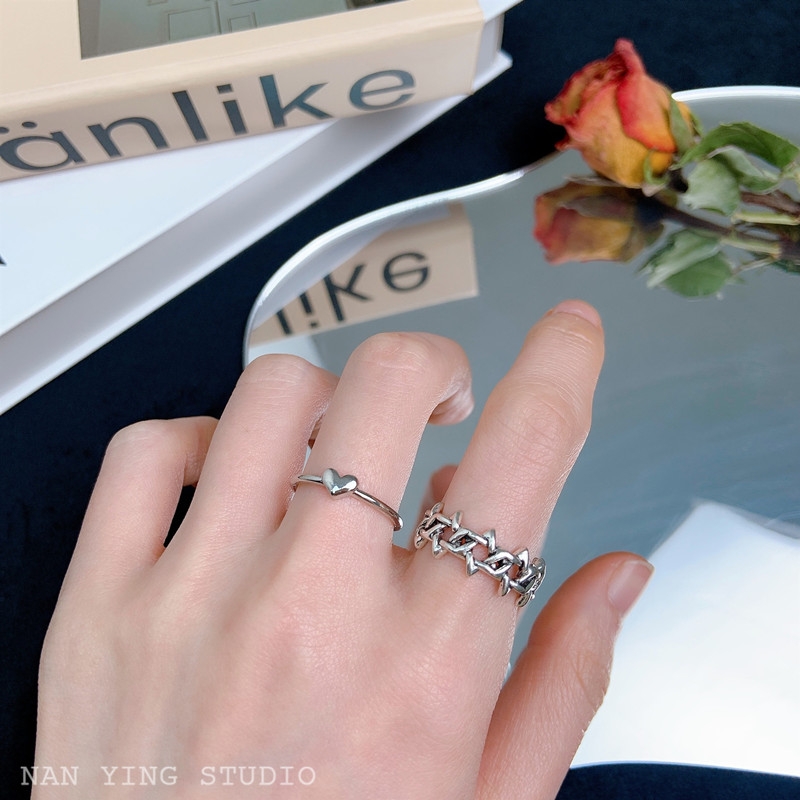 The Korean group's cold and cool style, sweet and cool thorns, heart, heart ring, open-mouth eating ring can regulate the tide