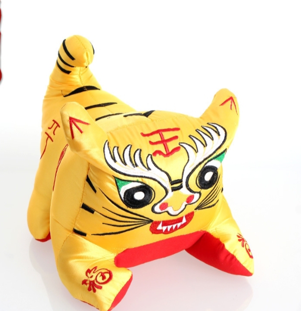 纯手工绣花一号大布老虎，可以骑，平安好运，刺绣镇宅虎，优质pp棉填充详情图2