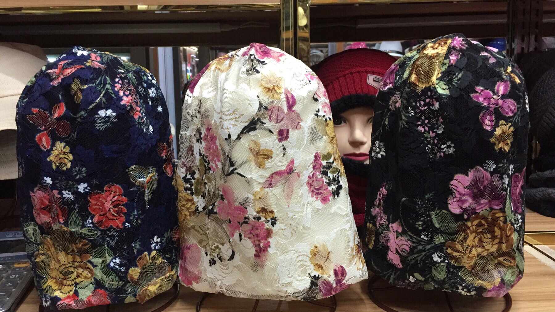 "Hat Girl Spring and Autumn Korean Lace Flower Headscarf Hat, fashionable, casual and versatile headscarf hat, bald hat, thin postpartum hat 015. detail image 3