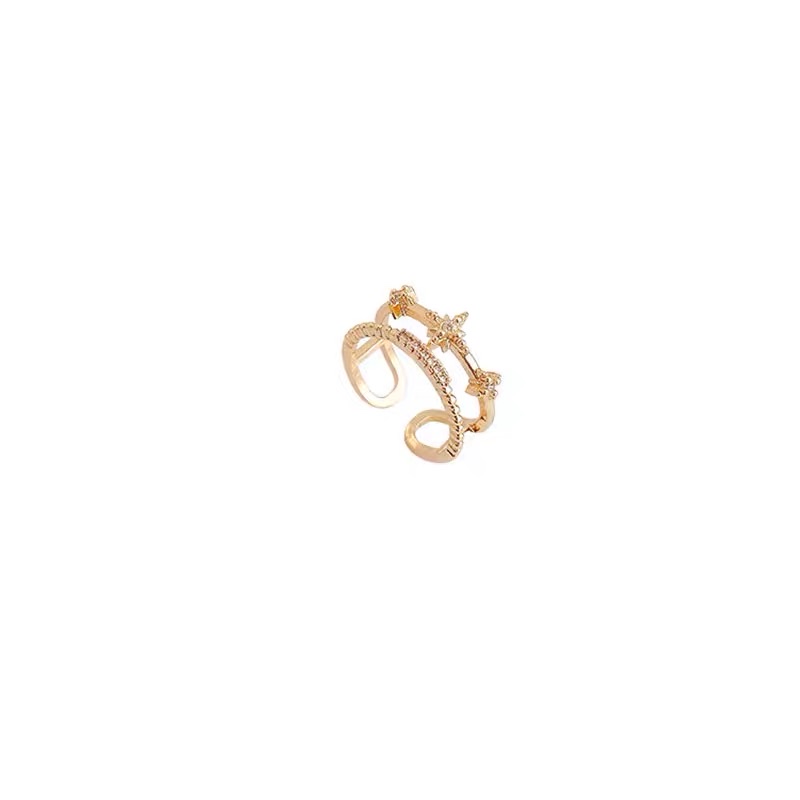 A light luxury and exquisite high-end ring with a double-layer design set with rhinestones and stars Application Scenario