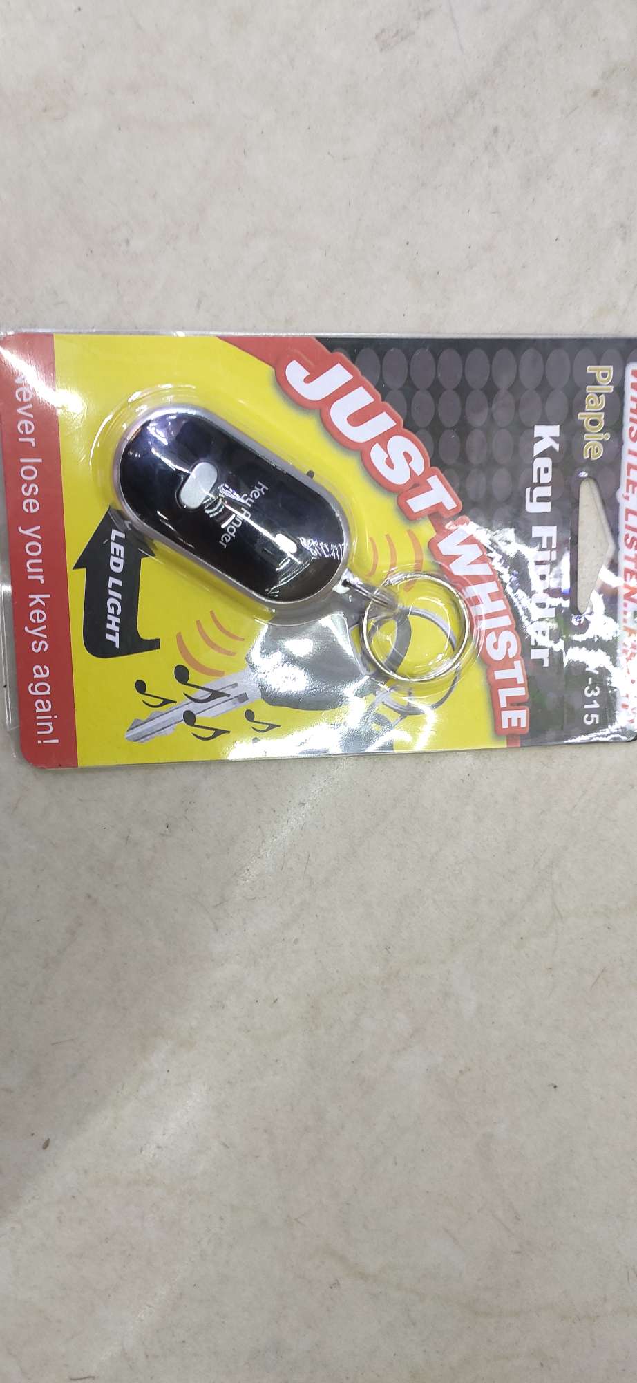 New car keychain finder, whistle finder, street stall supply, factory direct sales Specification image