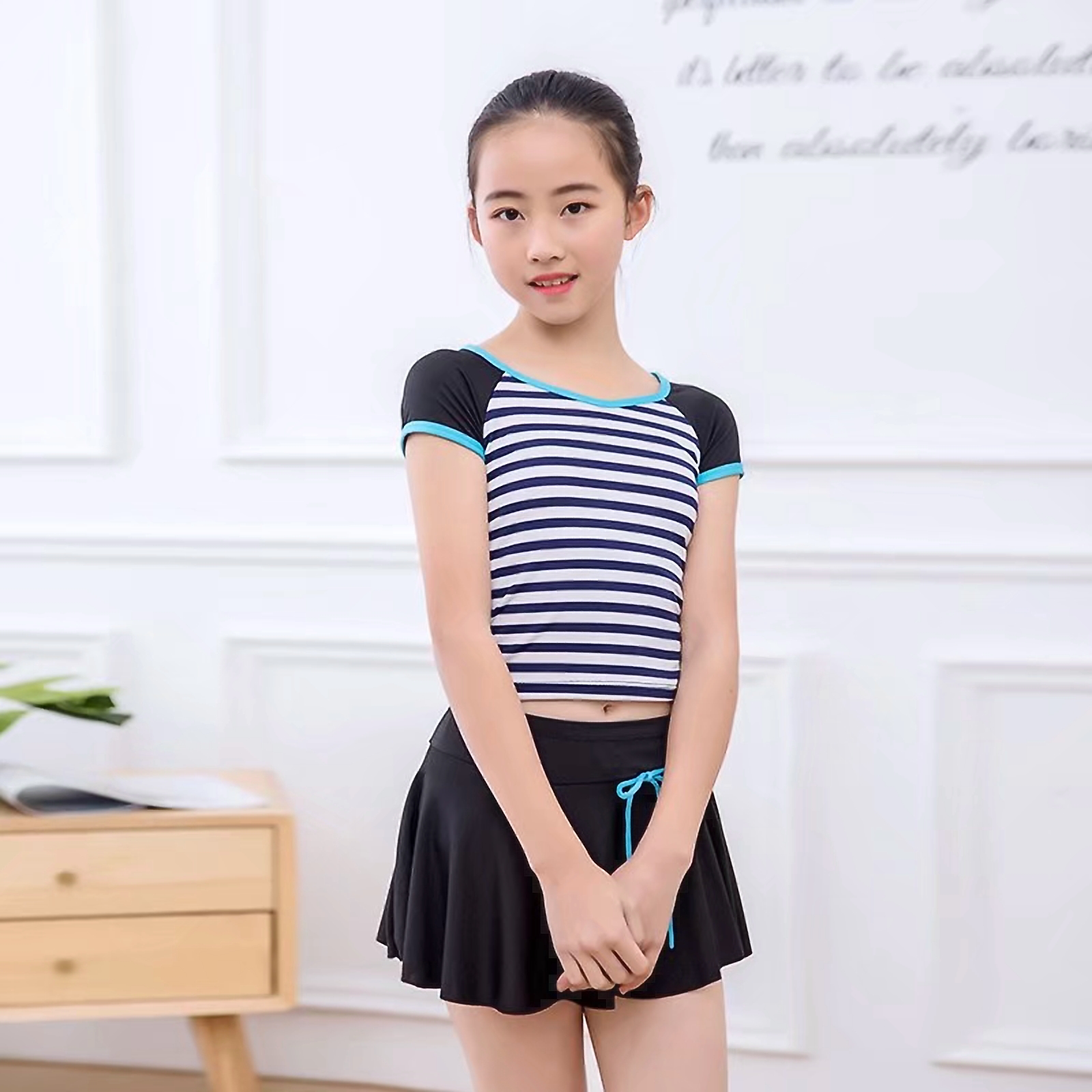 Two-Size Children's Swimsuit Sports Swimsuit With Sleeves