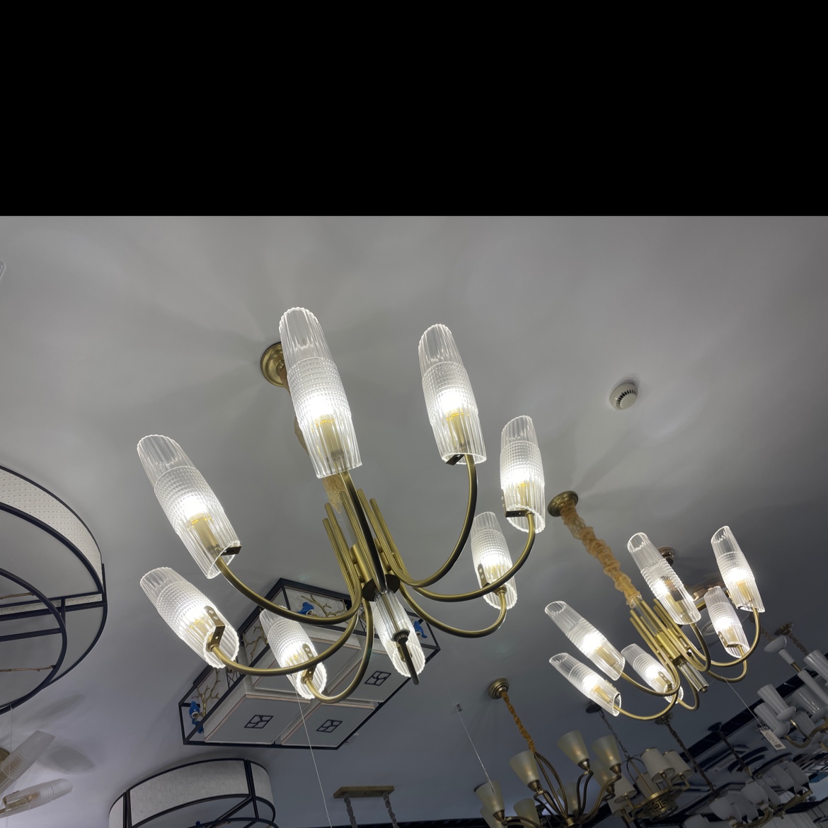 Modern and simple living room lamp, elegant and generous. Nordic smart home package bedroom lamp, Xiaomei all-copper 8-head pendant lamp details Picture