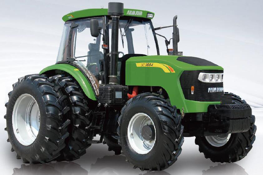 Four-wheel tractor185-220HP四轮拖拉机产品图