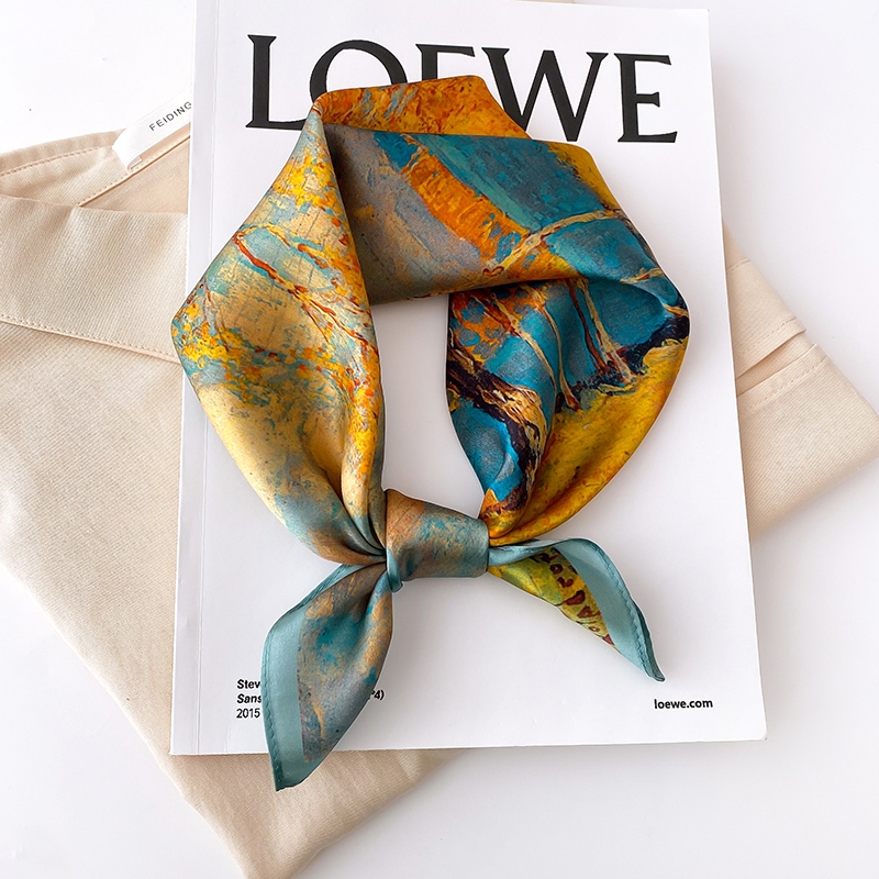 Silk Scarf Small Square Scarf Lady Silk Scarf Spring Summer New Winter Fashion Trend Comfortable Explosion Korean Version Simple Retro Small Fresh Generous Ladies Scarf