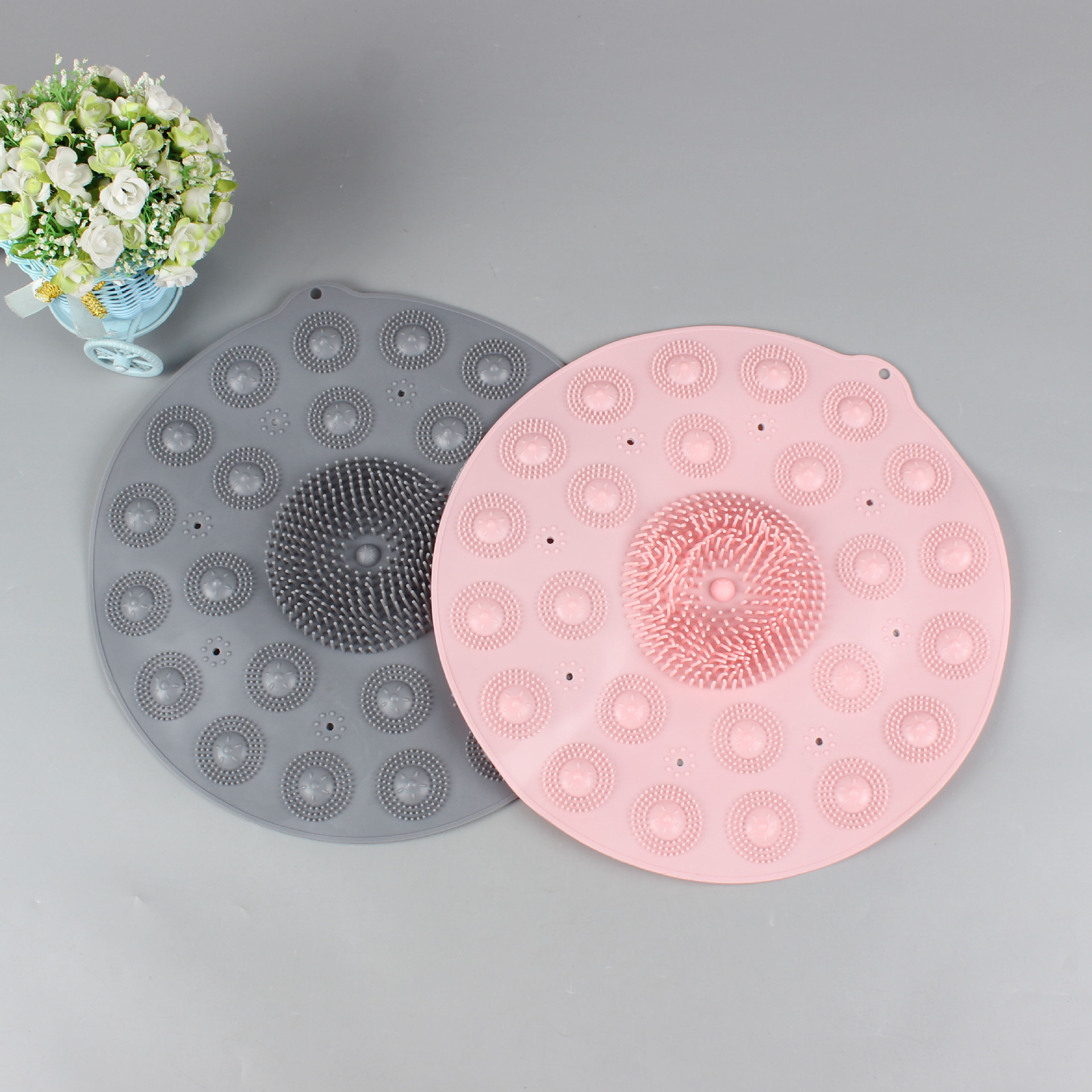 Anti-slip massage bath mat Application Scenario