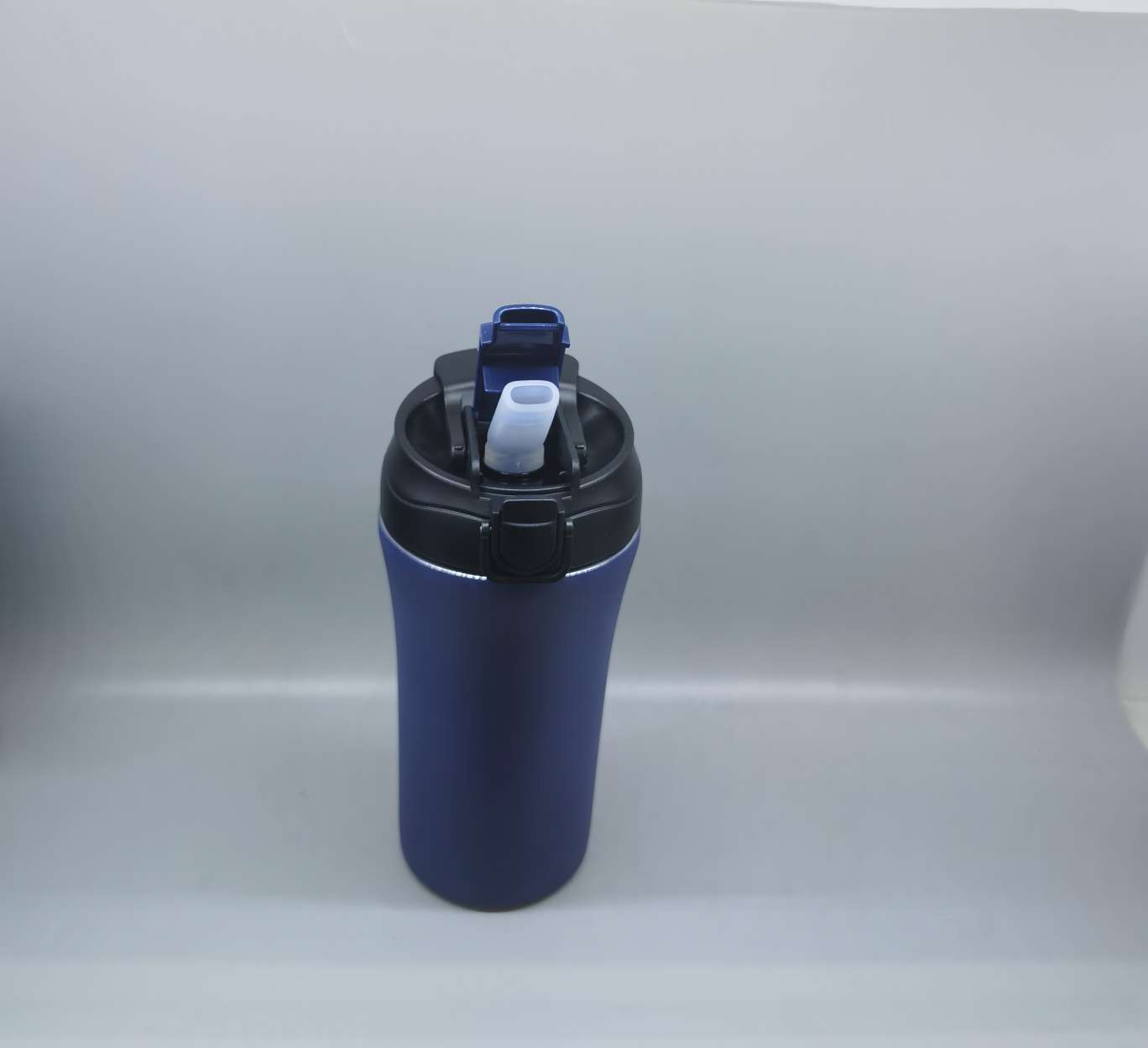 真空双饮咖啡杯车载产品图