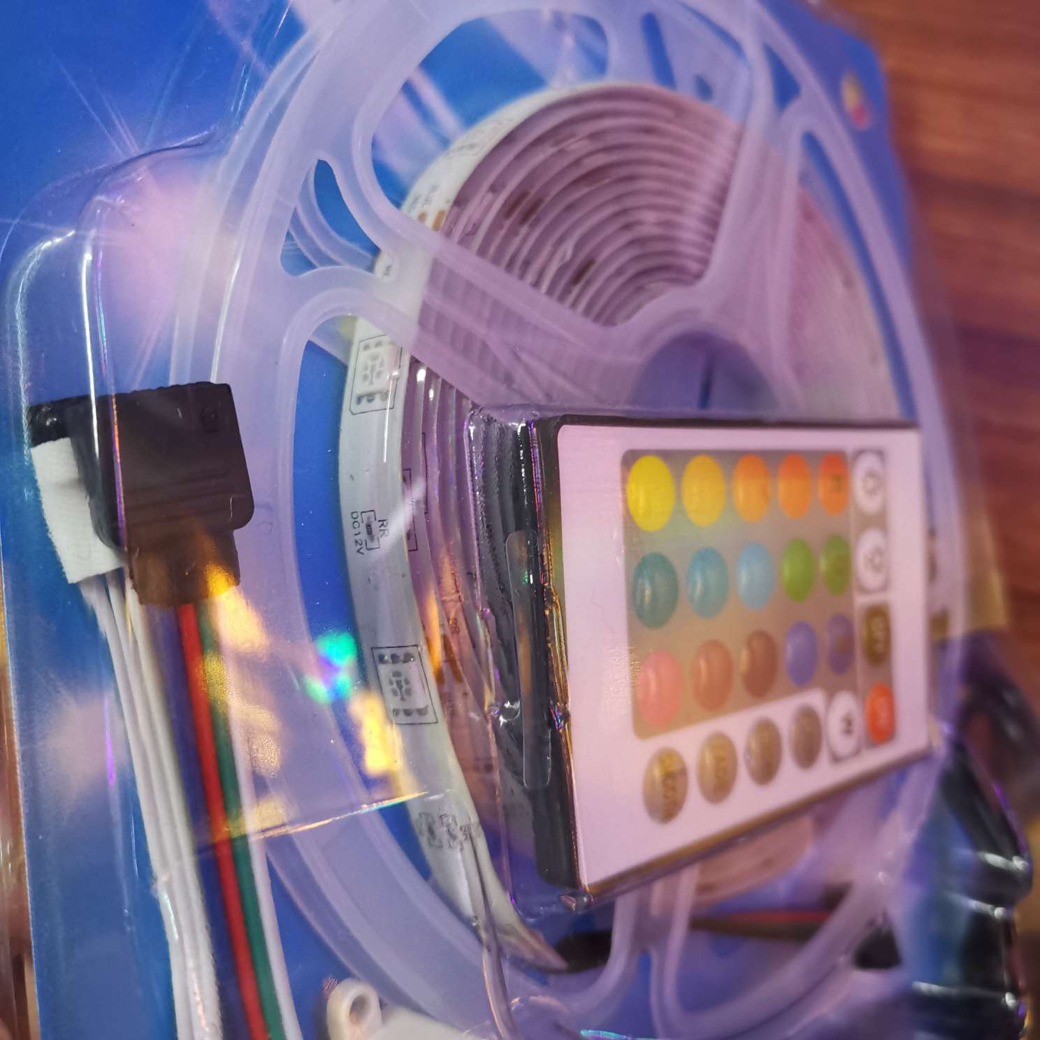 5050LED七彩KTV遥控变色防水灯带网红RGB炫彩跑马流水灯条12V软灯条，八字插详情1