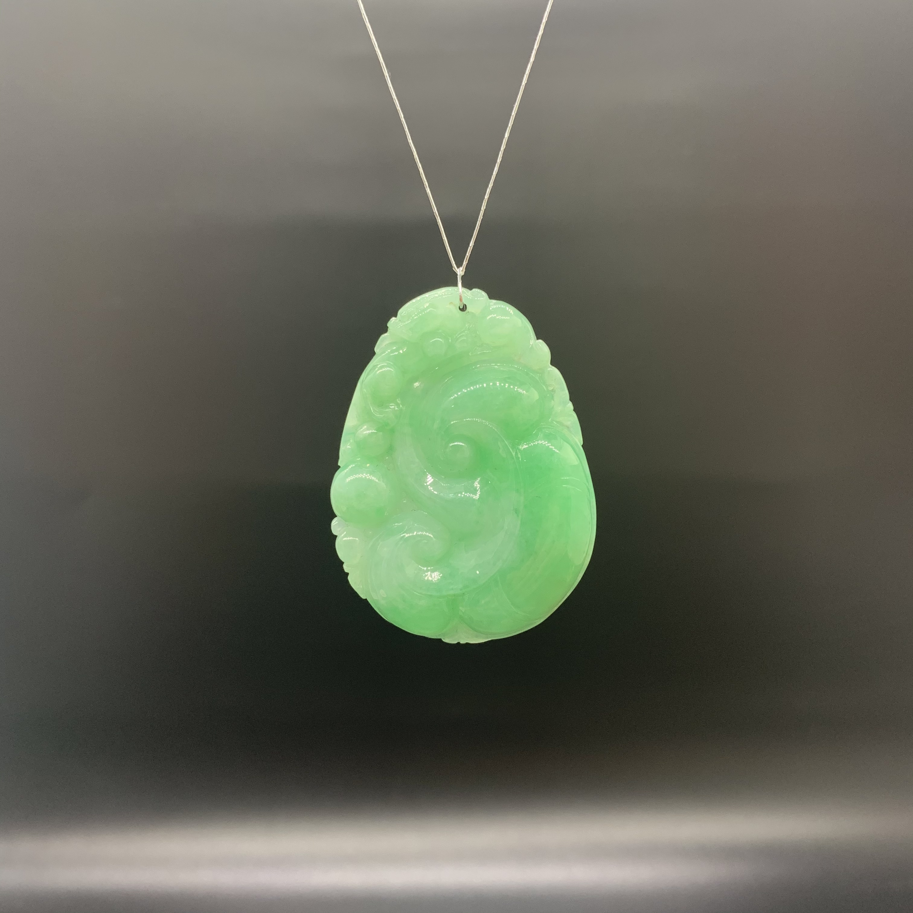 Oriental Jade Natural Myanmar Jade A Goods Green Waxy Kind Of Ruyi Pendant Neck Decorated With Jade Jewelry details Picture