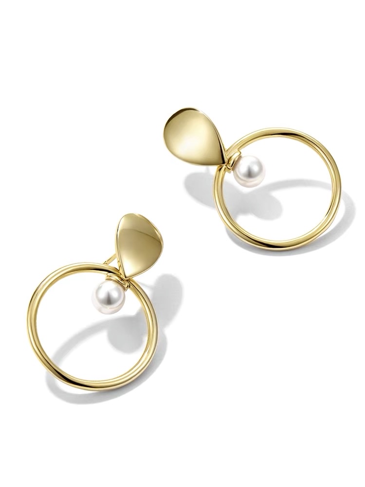 Dingxin Accessories S925 Silver Needle Earrings 911998, a popular new product for foreign trade, is a fashionable metal earring with a European and American style. Wholesale supply from the manufacturer Item Picture