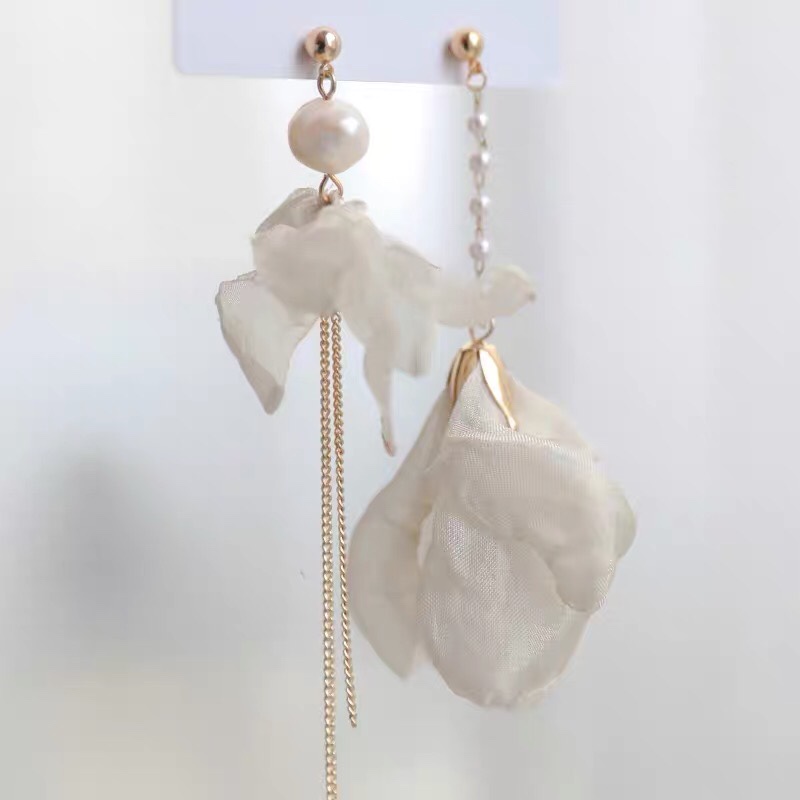Hong Kong wind trend temperament star style classy sweet temperament earrings