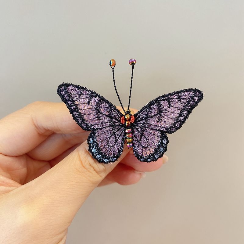 Brooch 1472