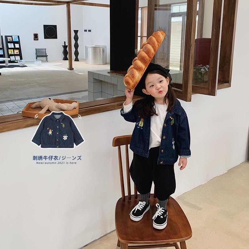 儿童牛仔外套实物图