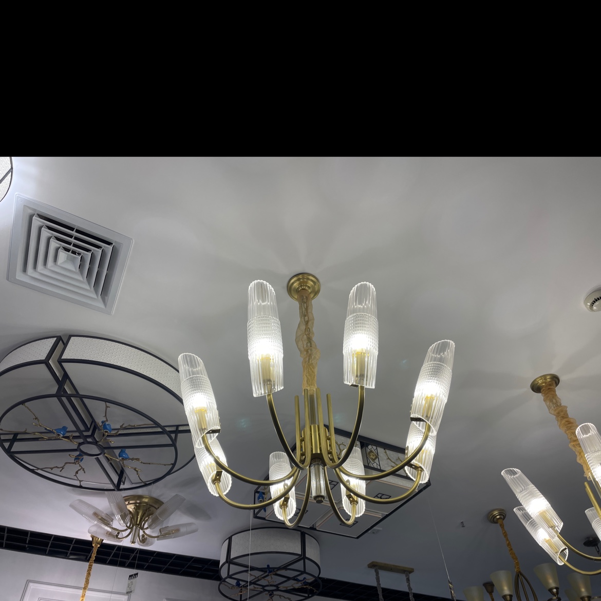 Modern and simple living room lamp, elegant and generous. Nordic smart home package bedroom lamp, Xiaomei all-copper 8-head pendant lamp Specification image