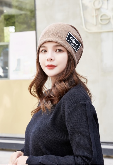 A fleece pullover hat for autumn and winter details Picture
