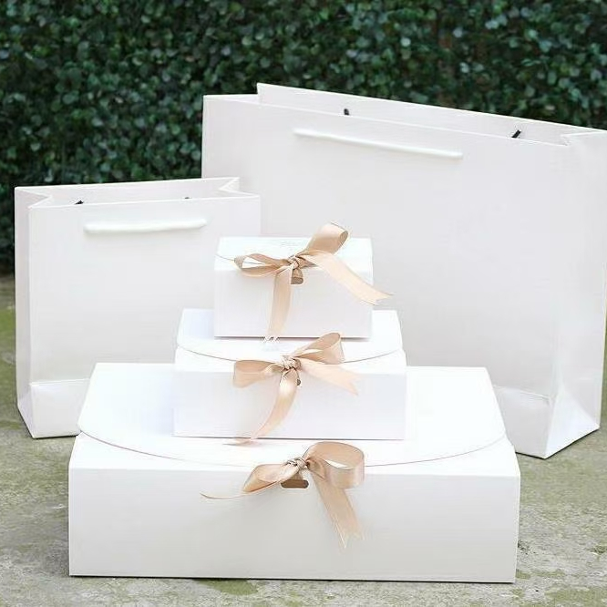 Gift Bag Gift Box Paper Bag Wholesale No. 622 Paper Kraft Paper Material Holiday Birthday Custom Style, Suitable For Household Business Company Units Custom Use.