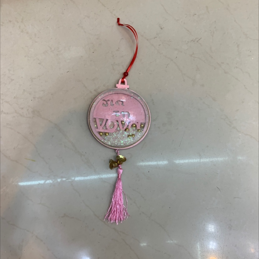 粉色底半圆挂件