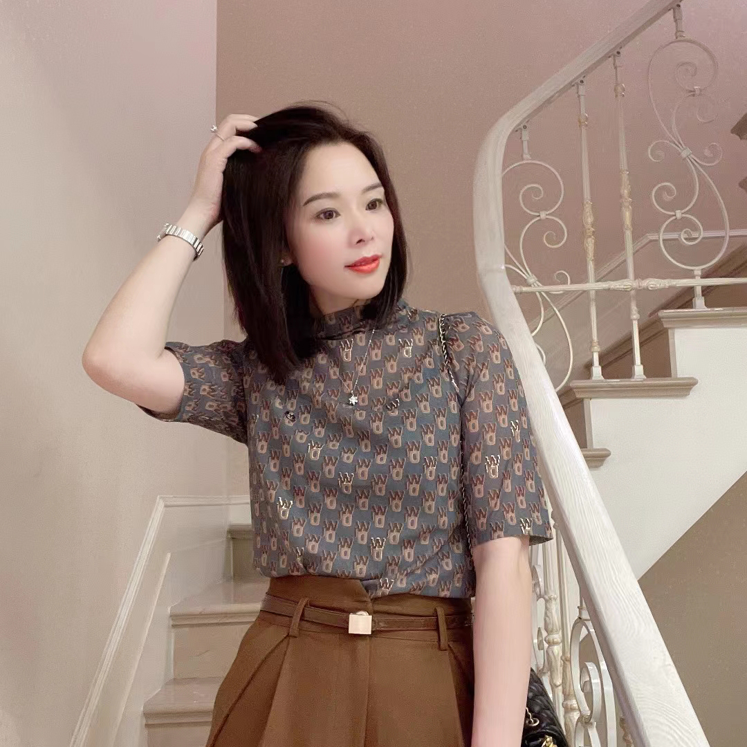 打底上衣休闲时尚