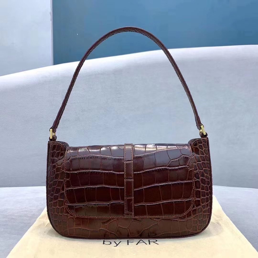 BY Ms. FAR Miranda Imitation Crocodile pattern Handbag Length: 27 cm width: 2.5 cm Height: 16 cm Specification image