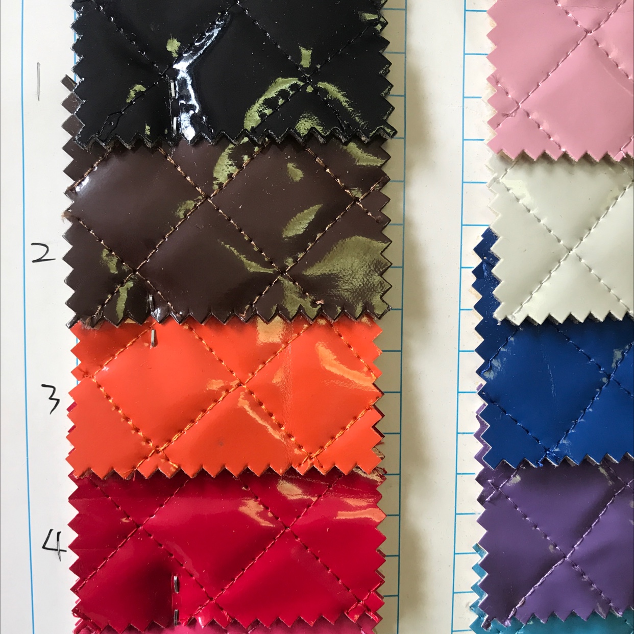 pu亮皮格子厂家直销爆款产品图