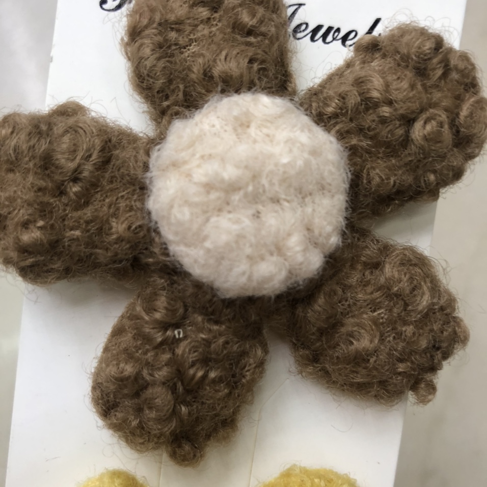 Curly plum Blossom 16 style Autumn and winter plush flower duckbill sandwich New forest style