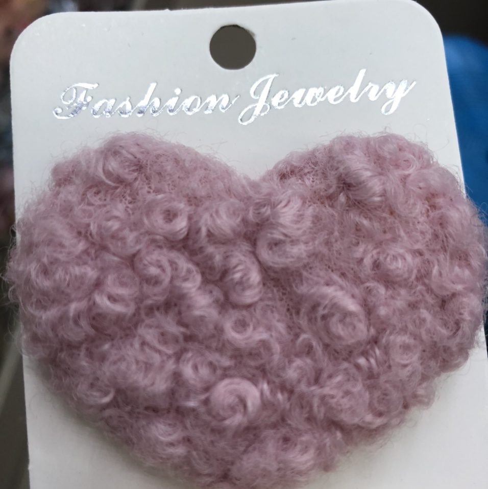 The new style of the "Curly Heart 2" autumn and winter plush flower duckbill sandwich with a forest style