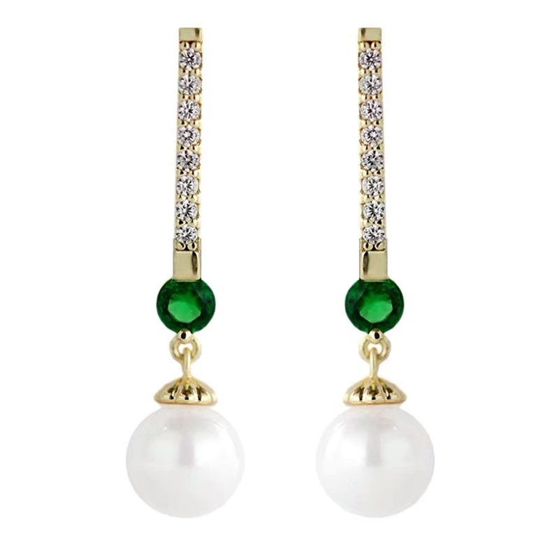 Dingxin Accessories S925 Silver Needle Earrings 912032, a popular new product for foreign trade, is a fashionable metal earring with a European and American style. Wholesale supply from the manufacturer details Picture