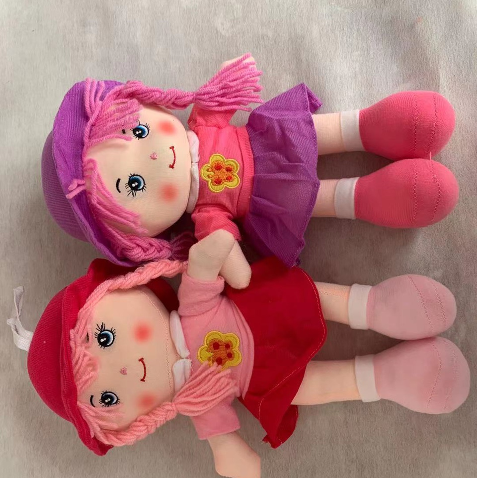 Toy girl claw machine doll