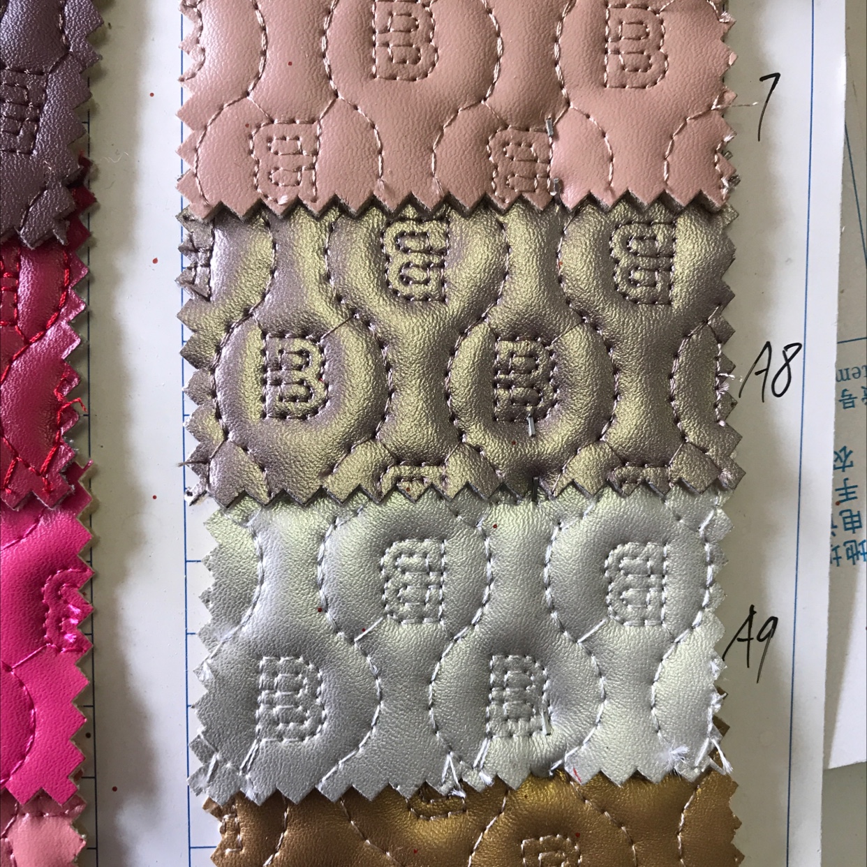 pu绣金碧辉煌细节图