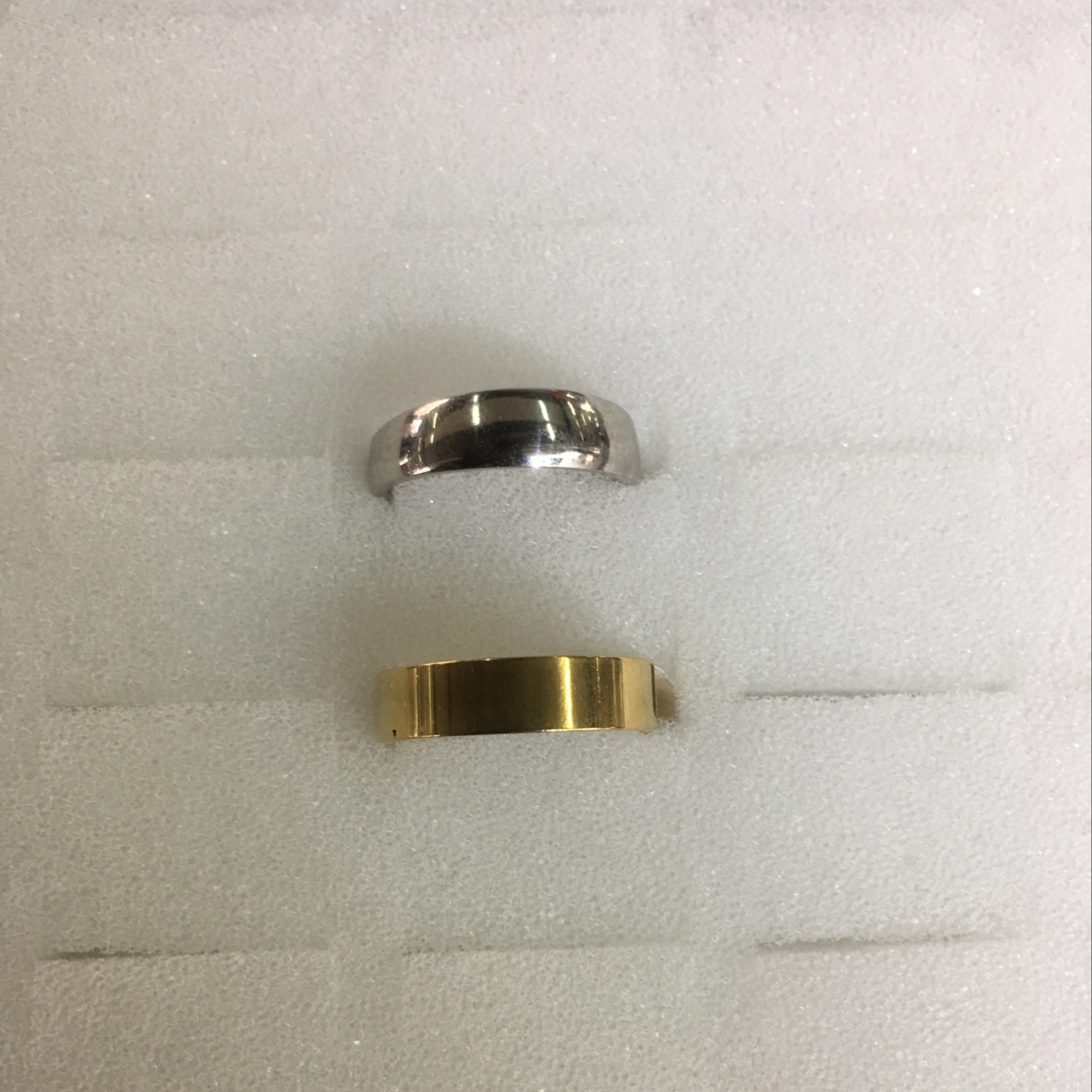 Golden light plate plus white light plate design style unique fashion trend casual classic personality full slim